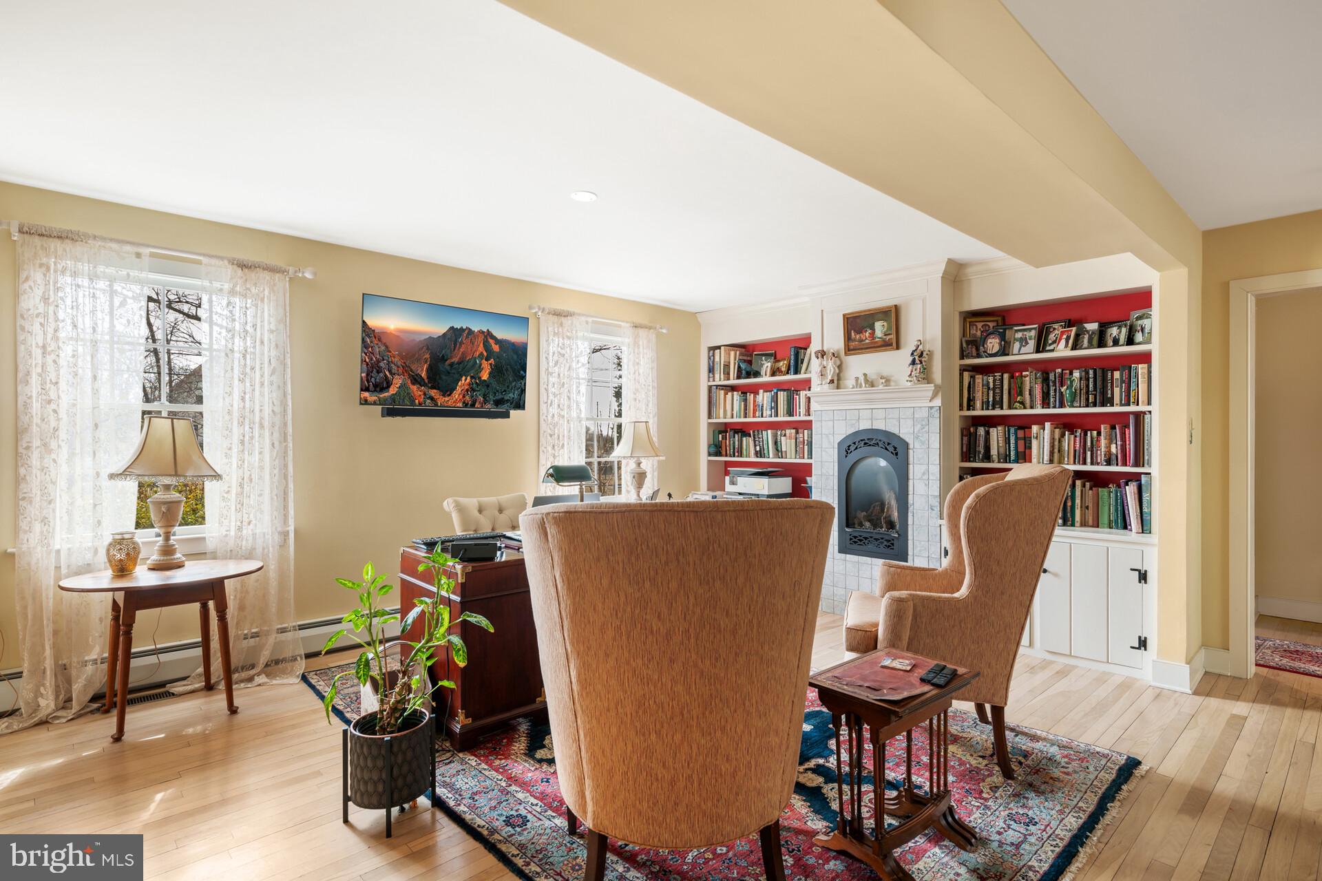 DOYLESTOWN - Residential Income