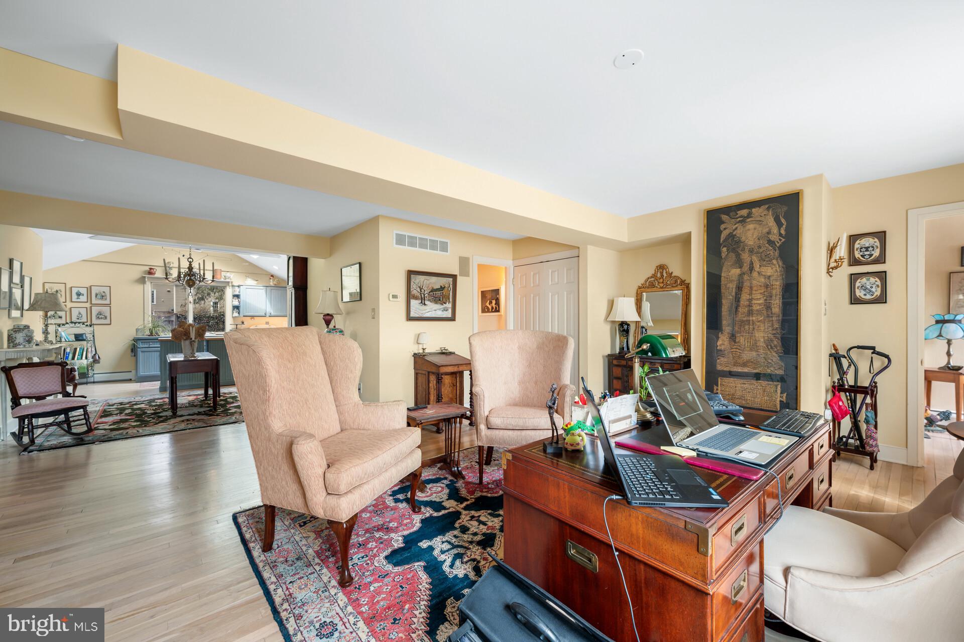 DOYLESTOWN - Residential Income