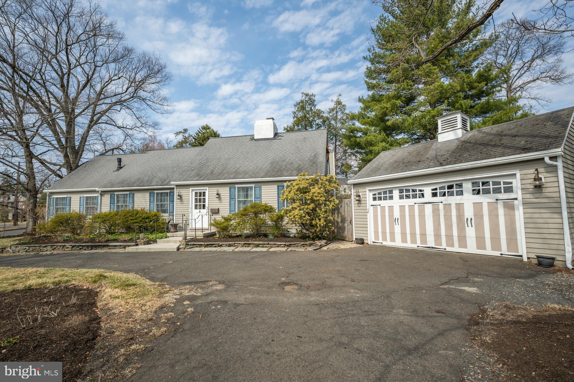 DOYLESTOWN - Residential Income