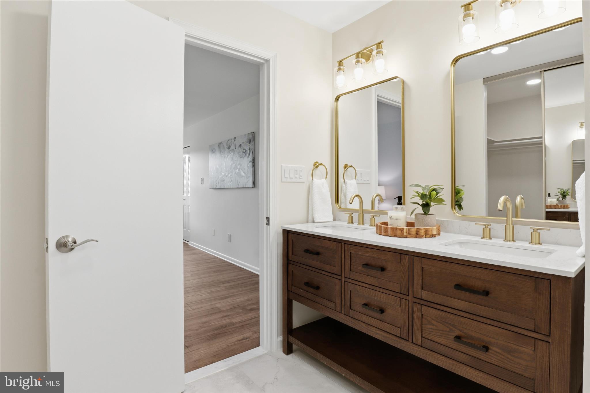 HEADS HILL - Residential