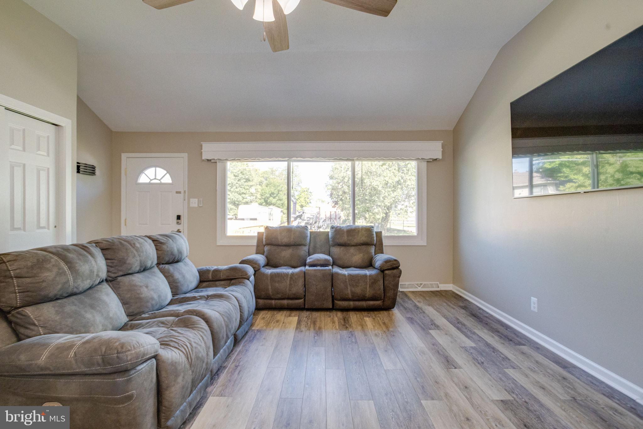 ABERDEEN HILLS - Residential