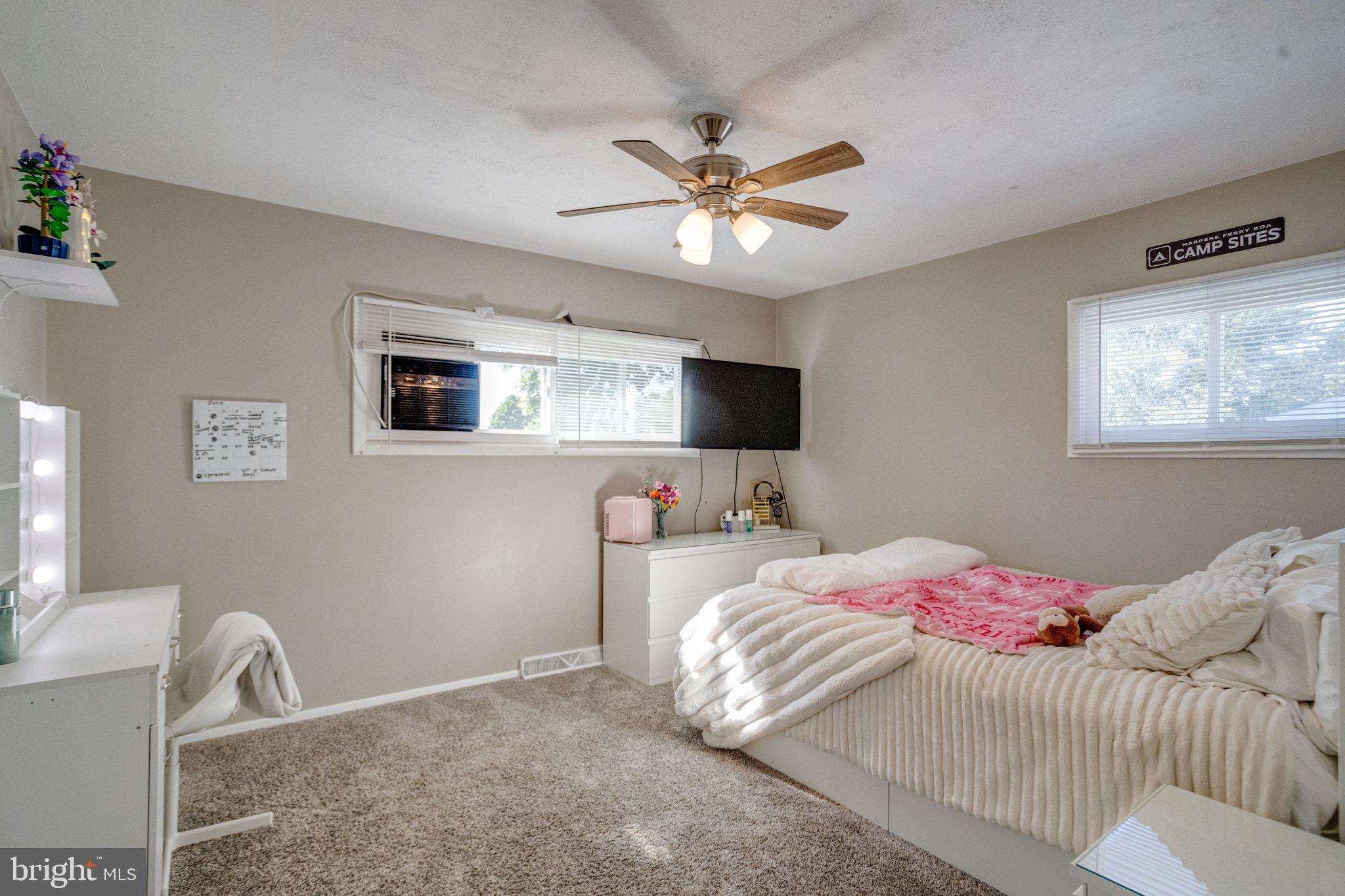 ABERDEEN HILLS - Residential