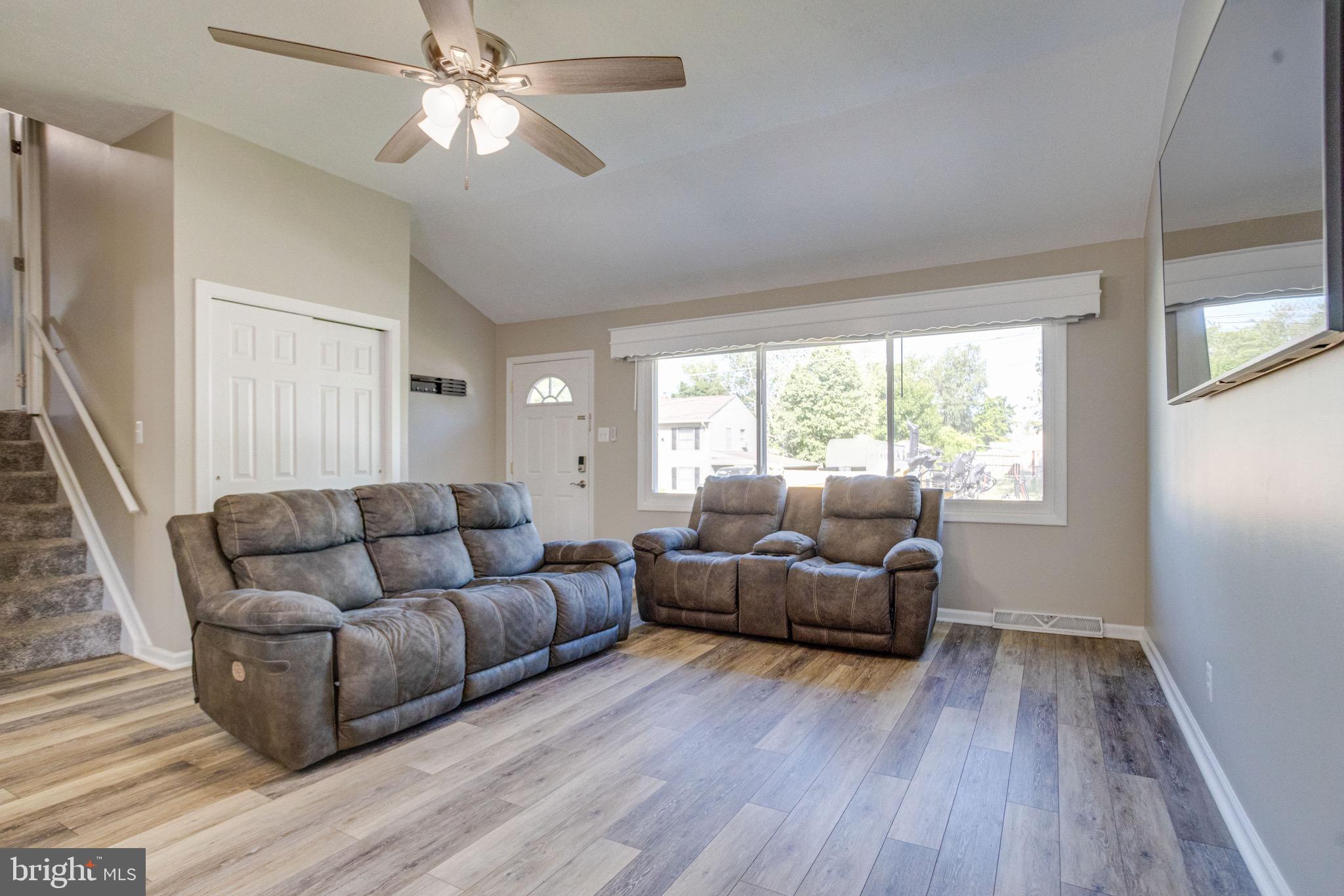 ABERDEEN HILLS - Residential