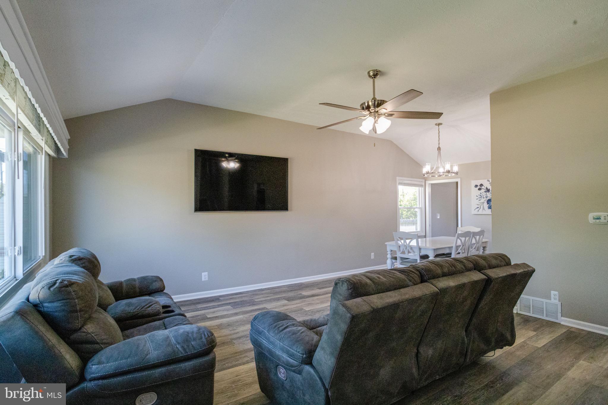 ABERDEEN HILLS - Residential