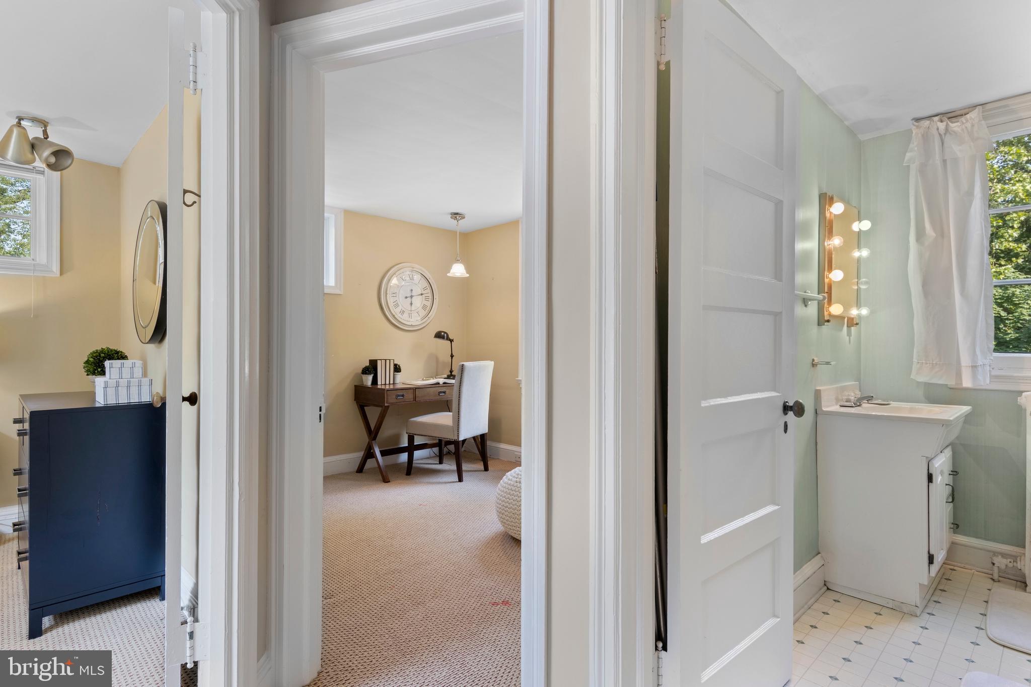 ASHWOOD MANOR - Residential