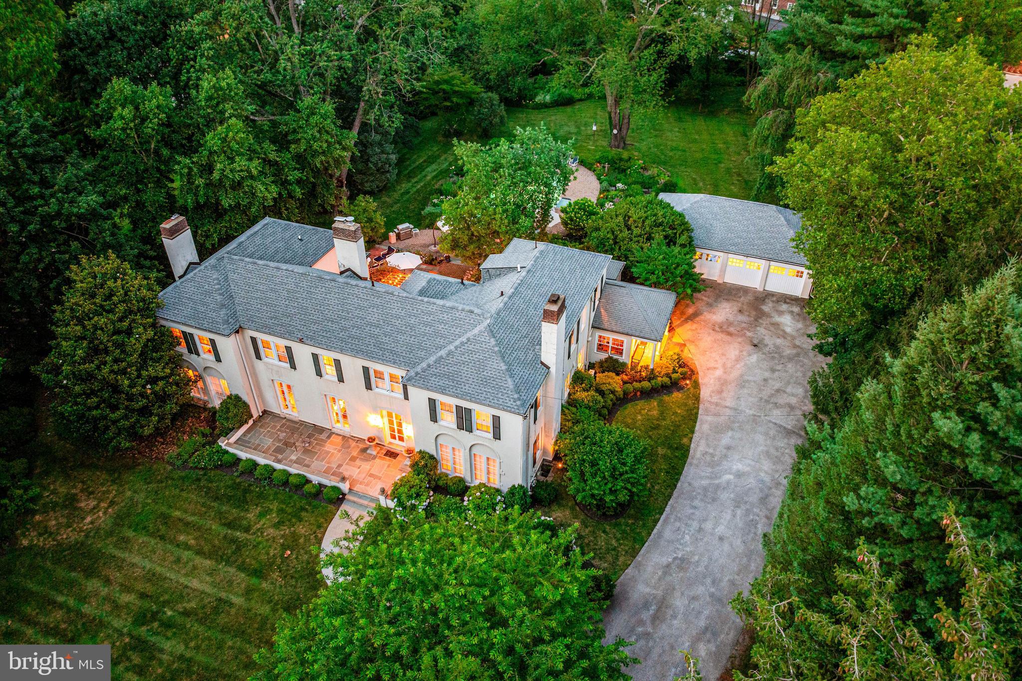 ASHWOOD MANOR - Residential