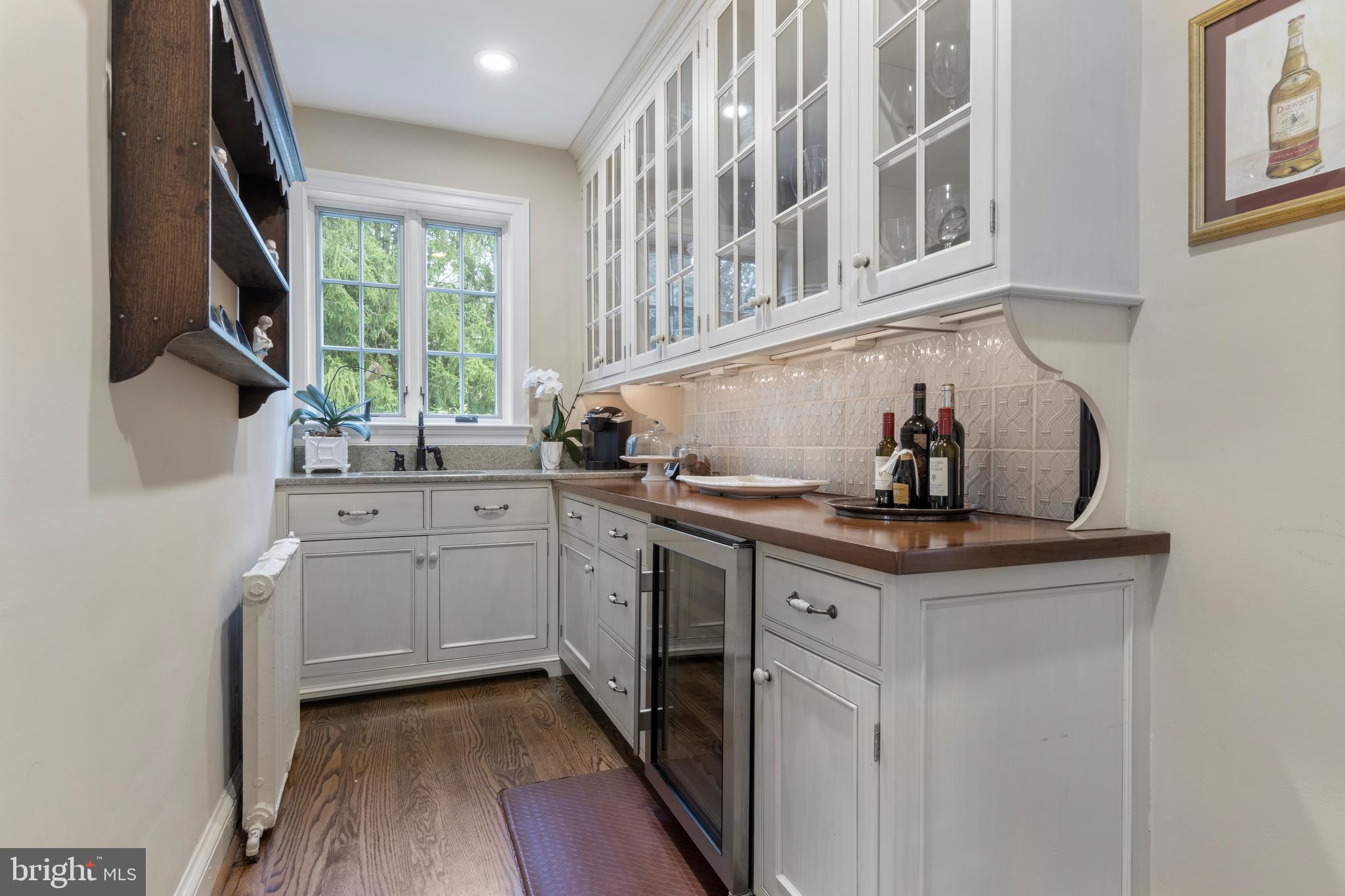 ASHWOOD MANOR - Residential