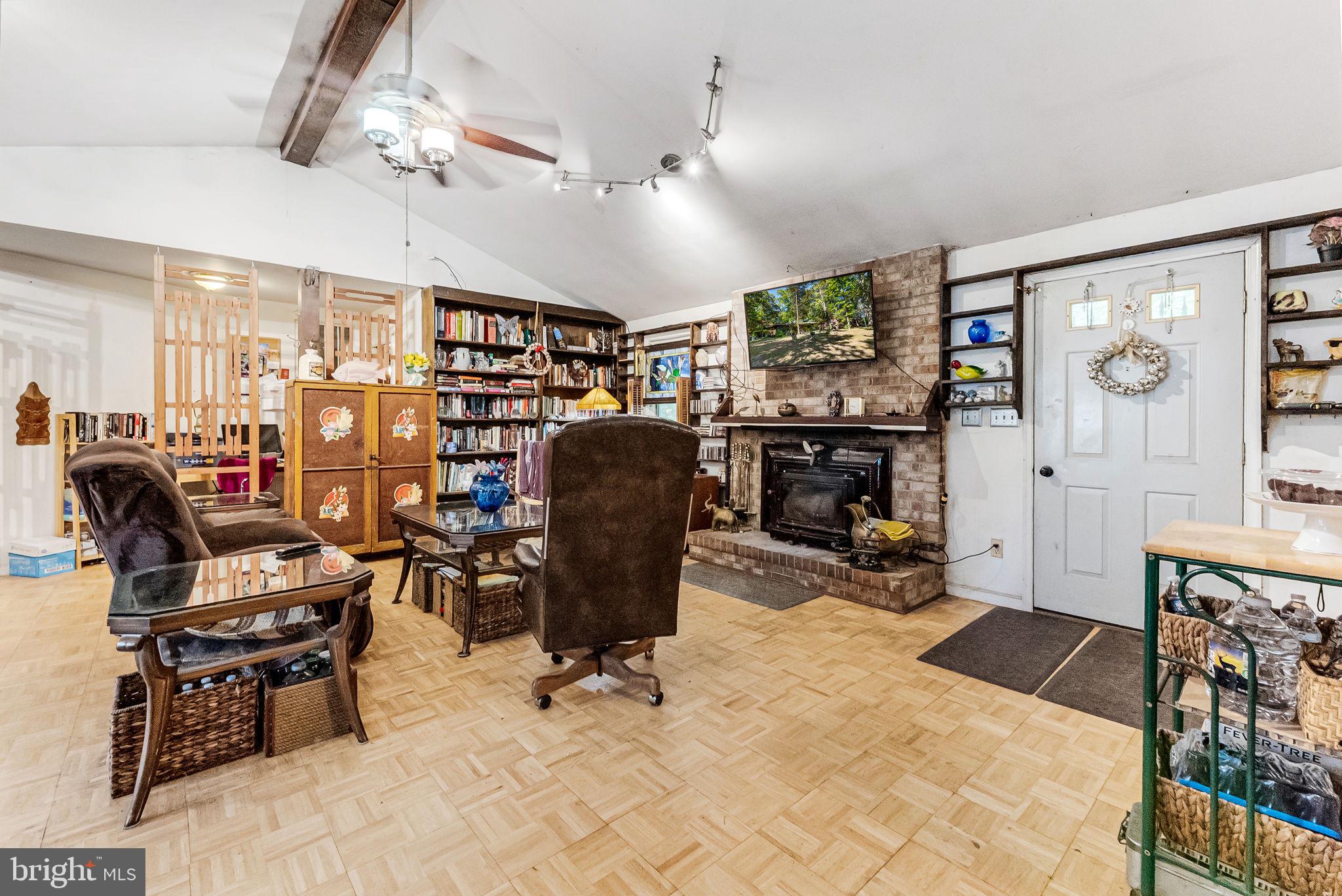 FRIENDSHIP ACRES - Residential