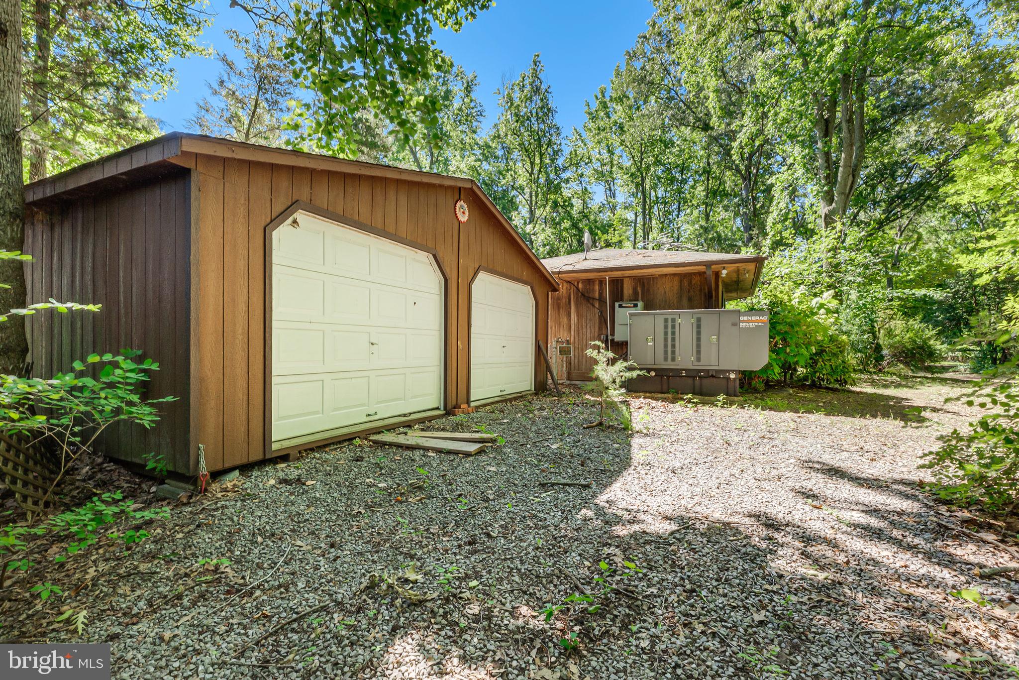 FRIENDSHIP ACRES - Residential
