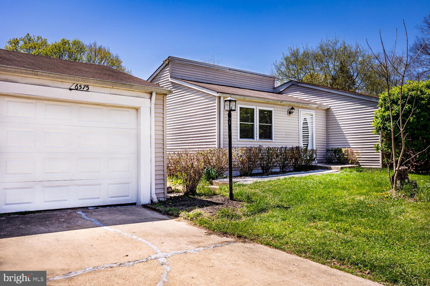 HICKORY RIDGE - Residential Lease