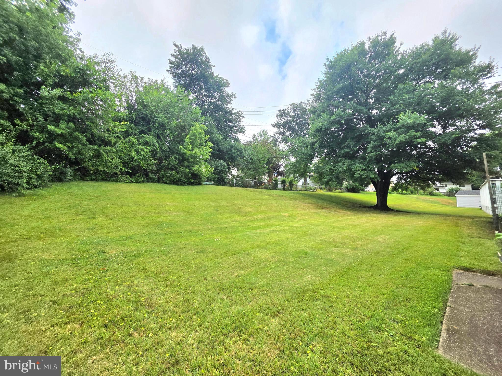 ORCHARD HILLS - Residential