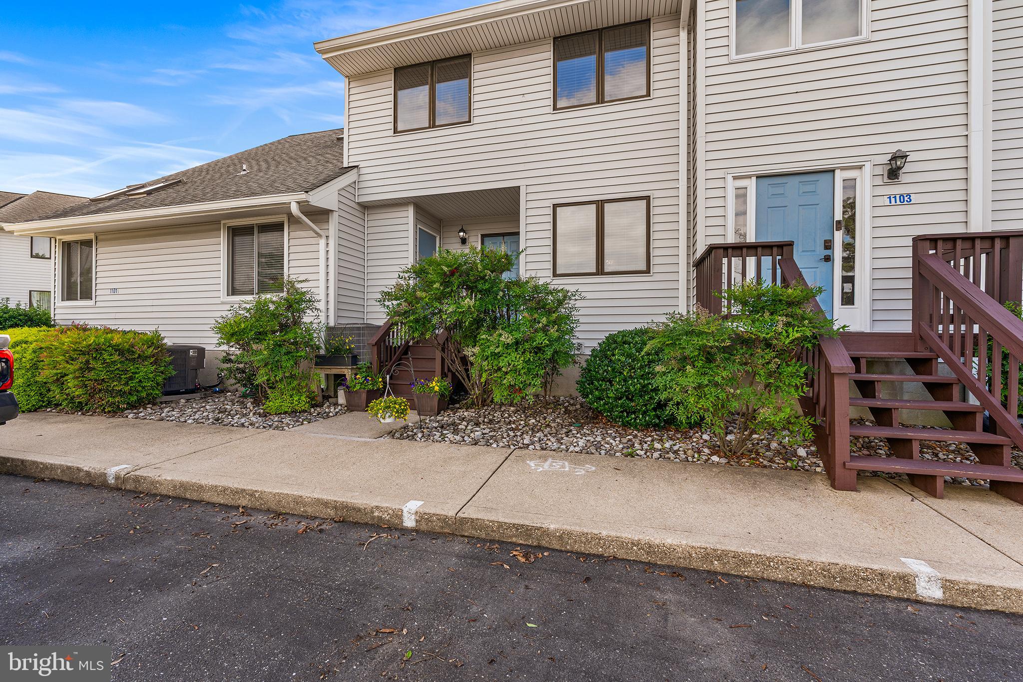 THOMPSON CREEK - Residential