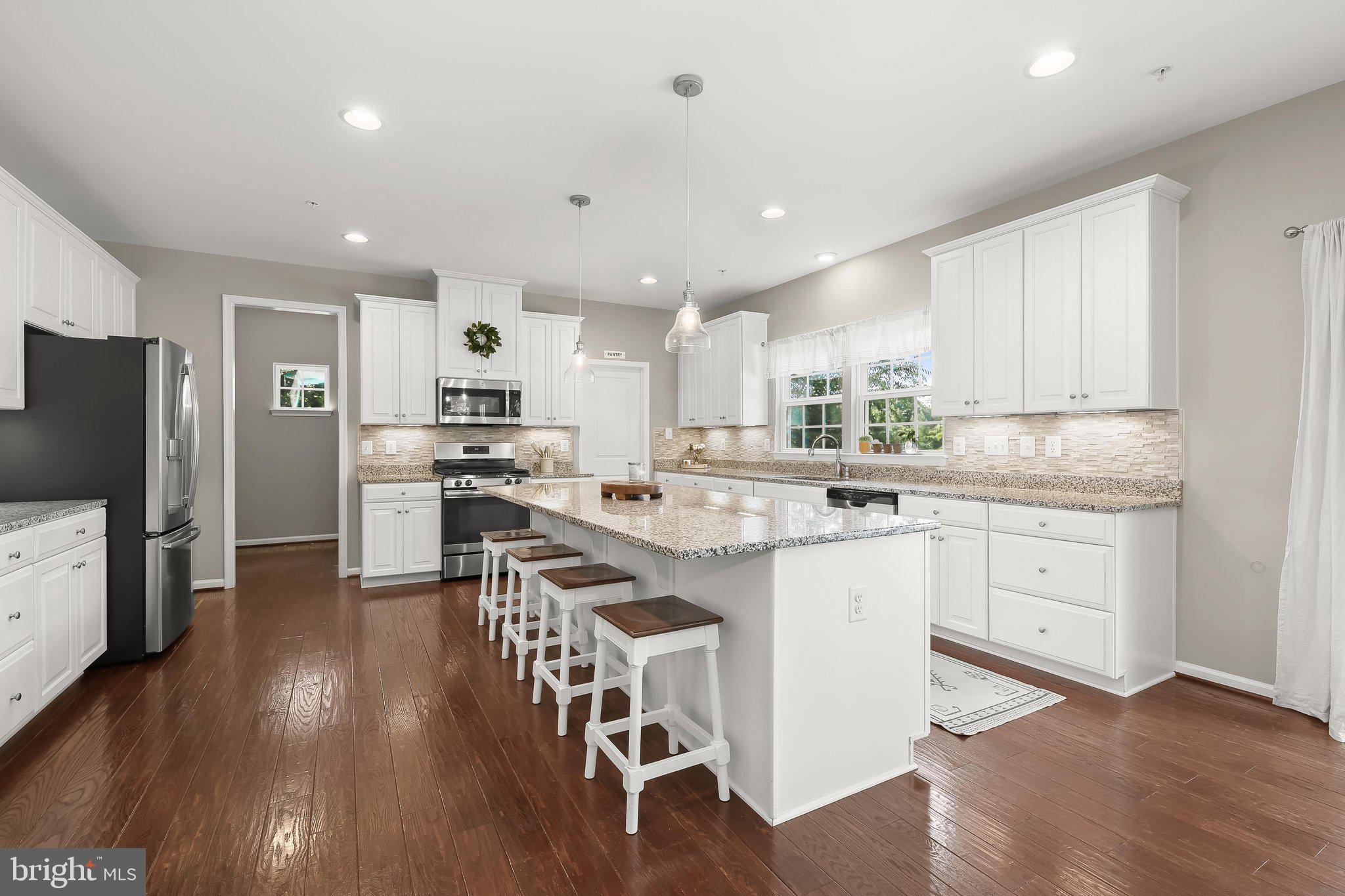 OAKMONT OVERLOOK - Residential