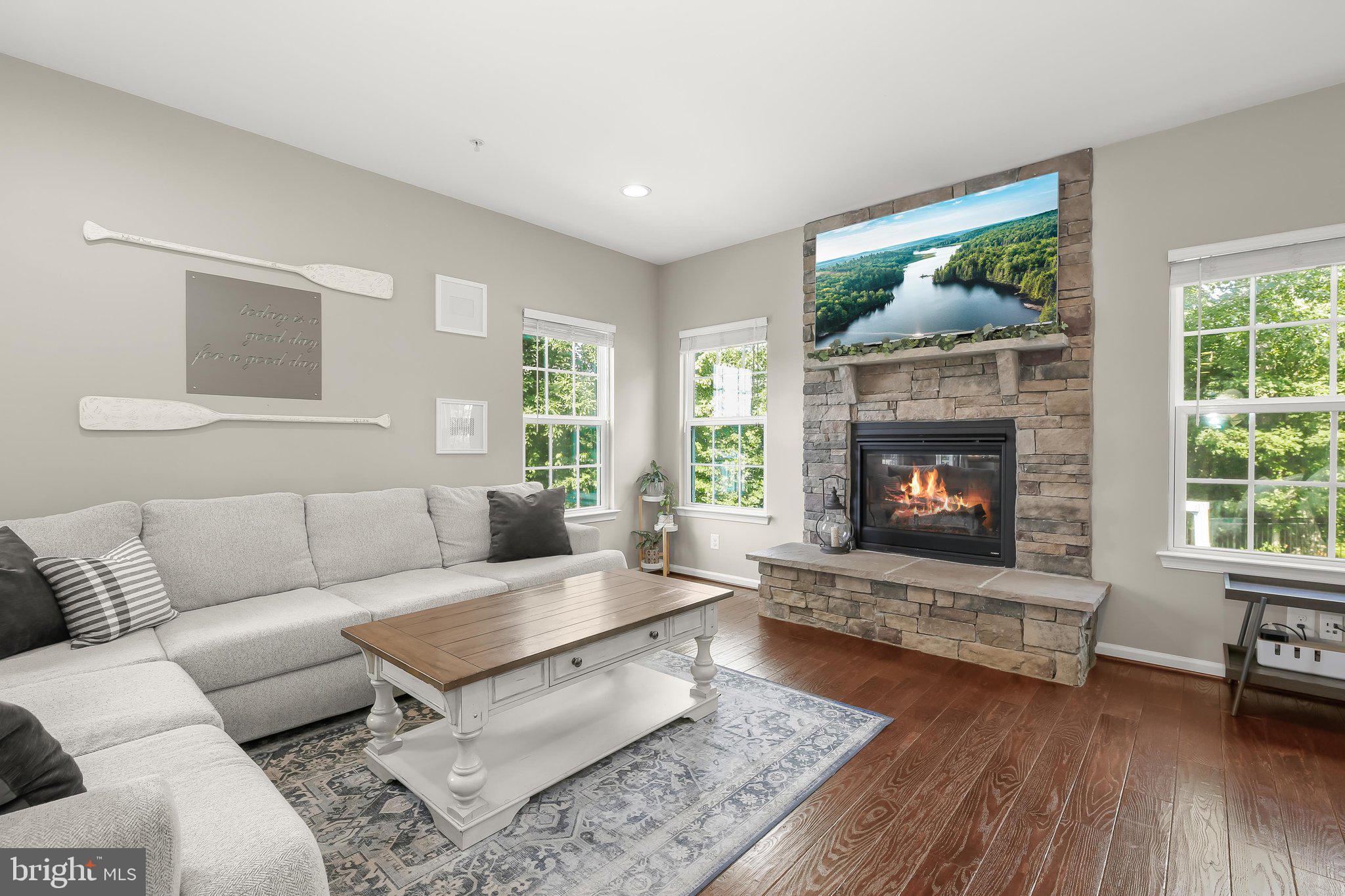 OAKMONT OVERLOOK - Residential