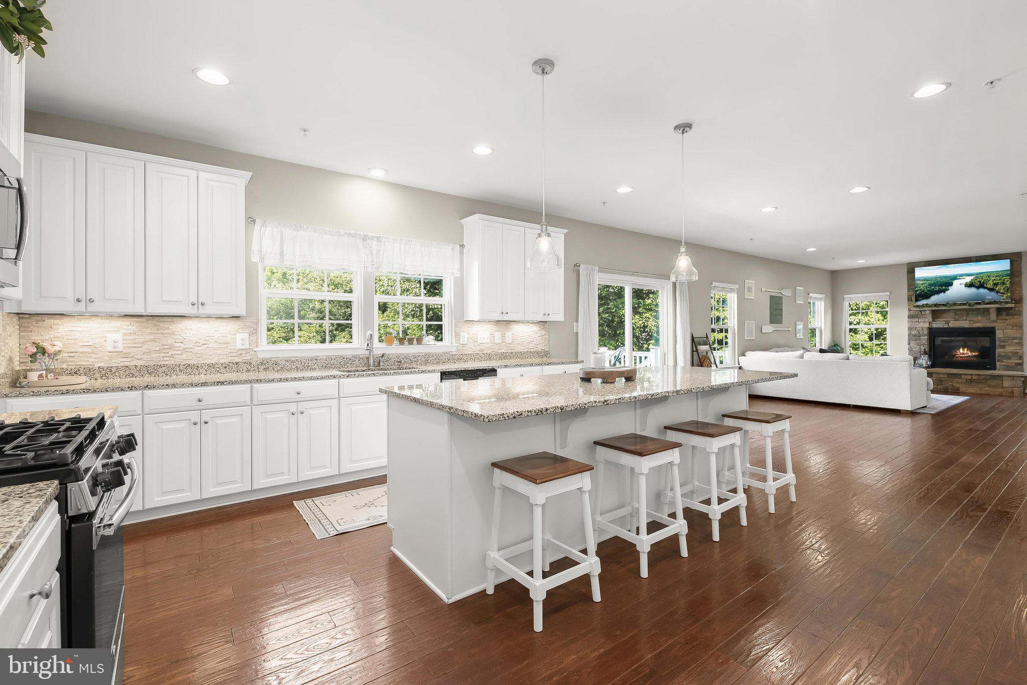 OAKMONT OVERLOOK - Residential