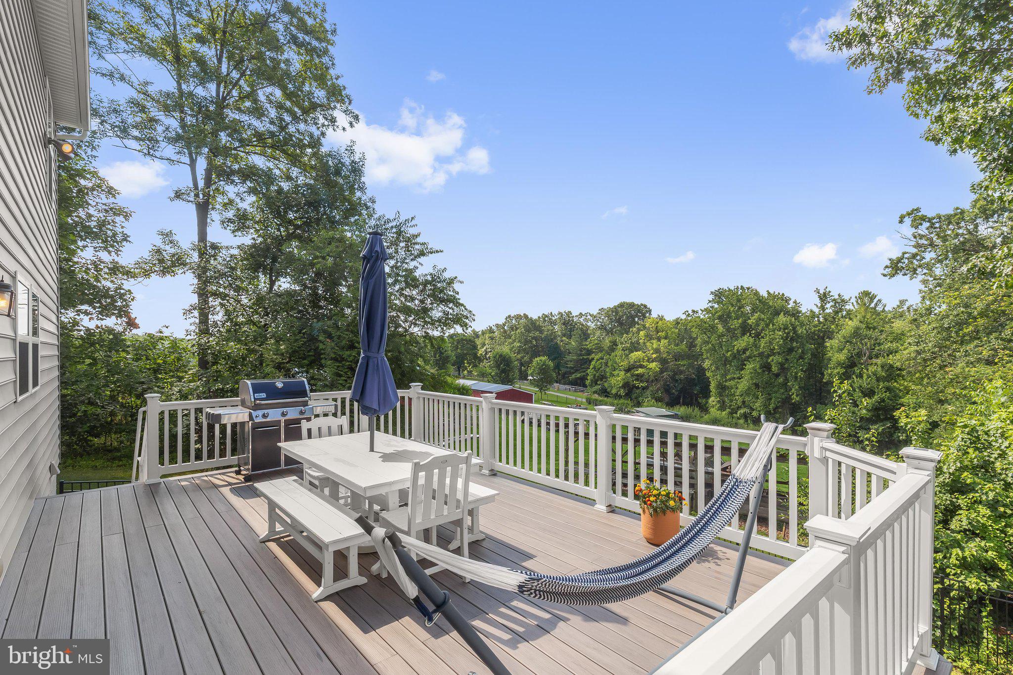 OAKMONT OVERLOOK - Residential