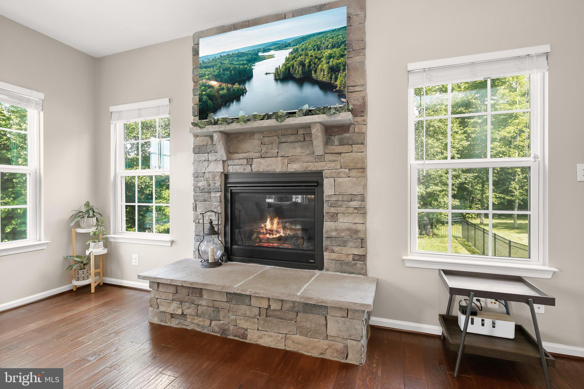 OAKMONT OVERLOOK - Residential
