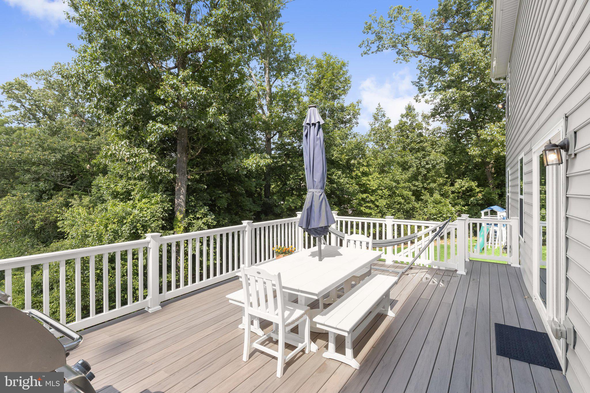 OAKMONT OVERLOOK - Residential