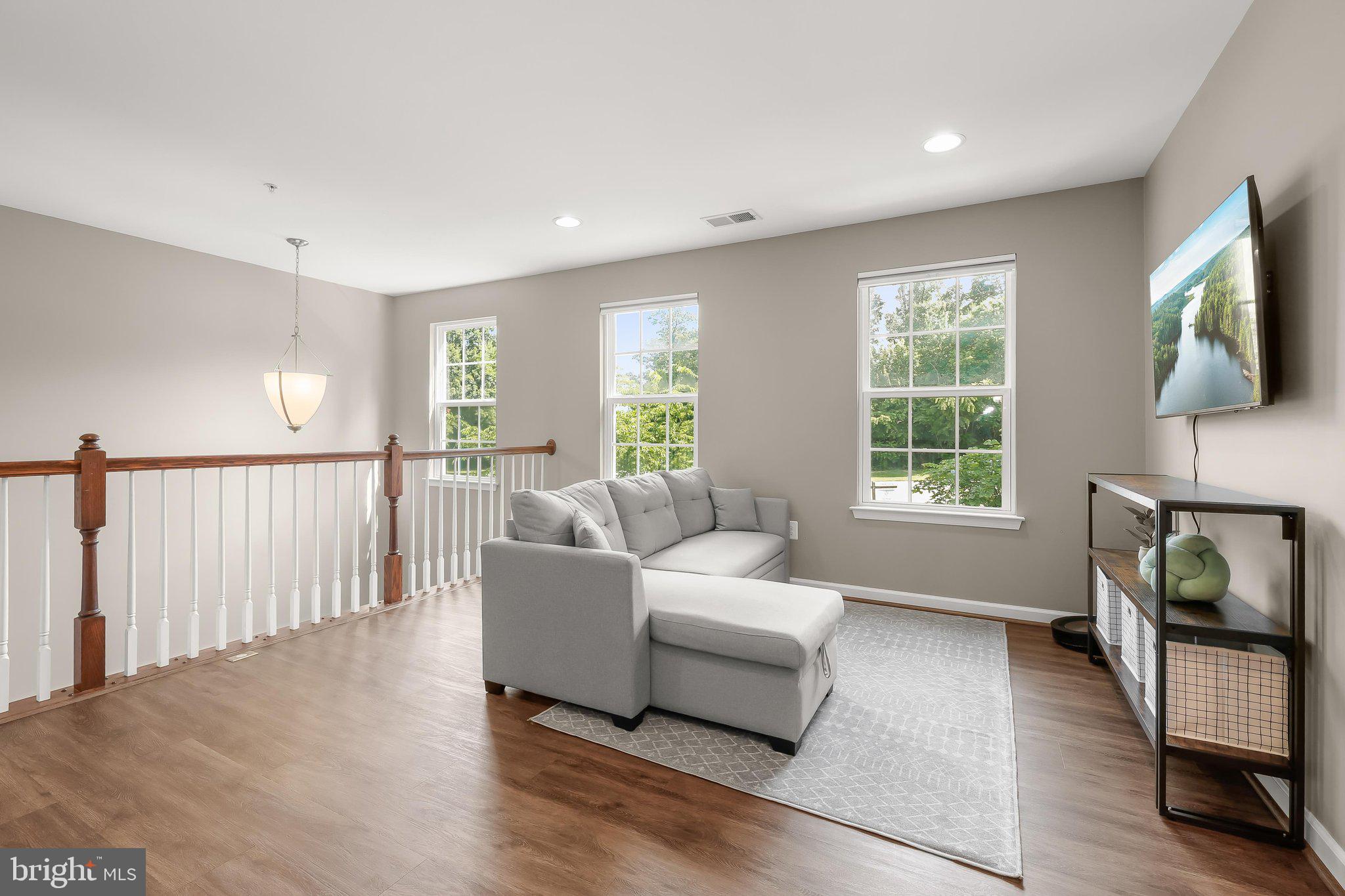 OAKMONT OVERLOOK - Residential