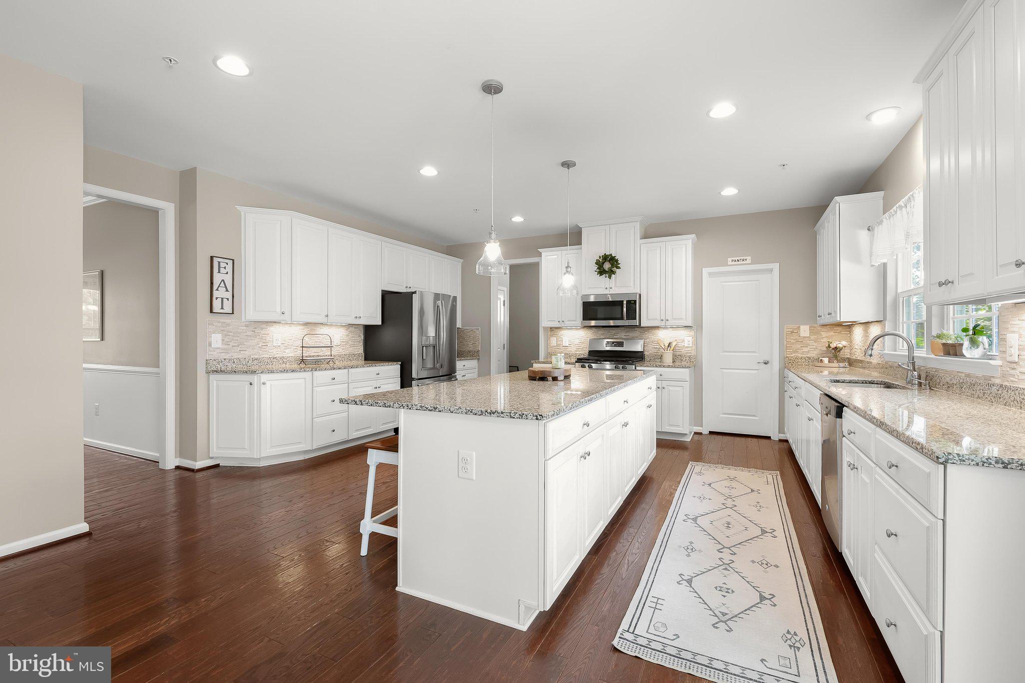 OAKMONT OVERLOOK - Residential
