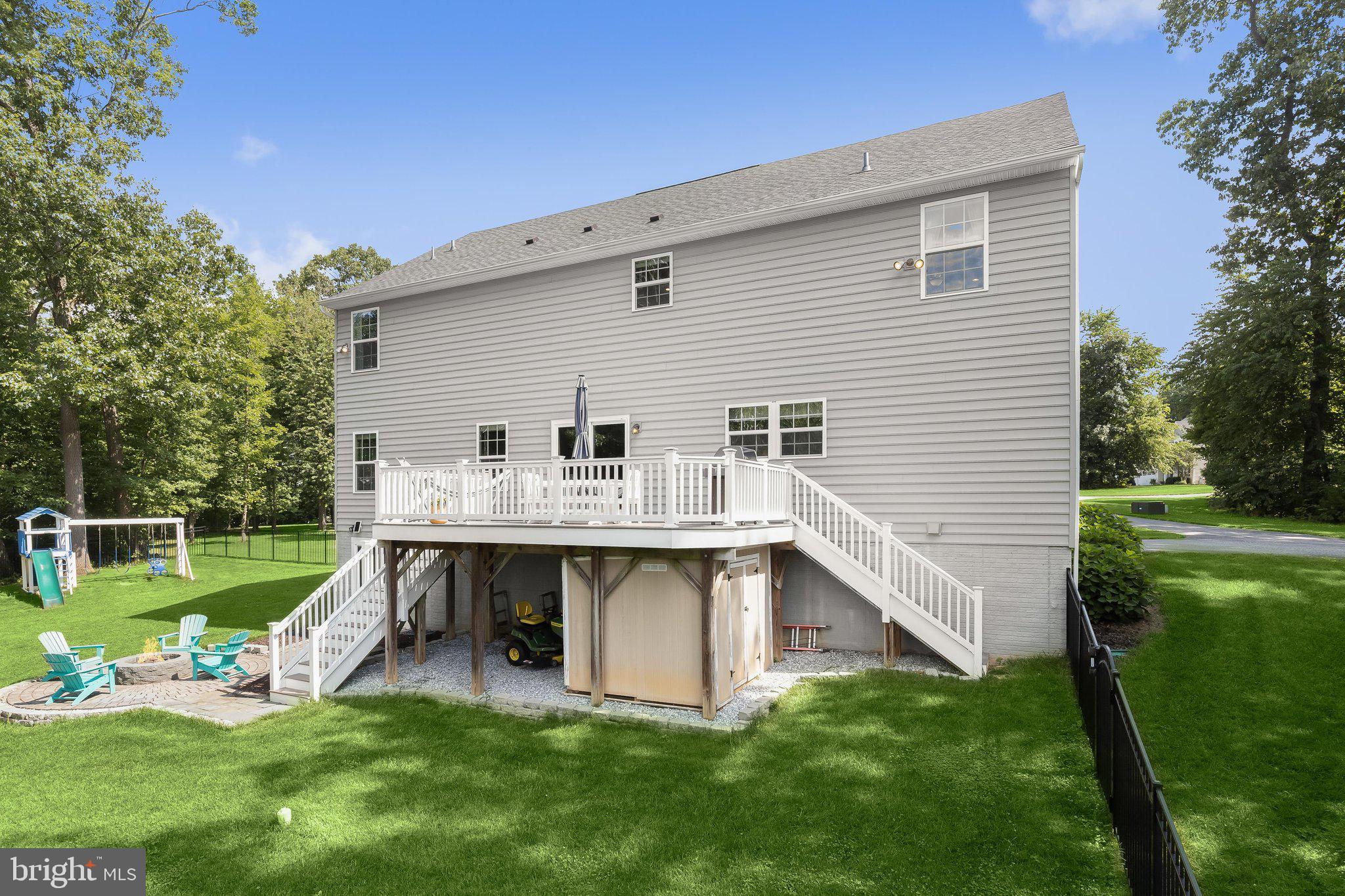 OAKMONT OVERLOOK - Residential