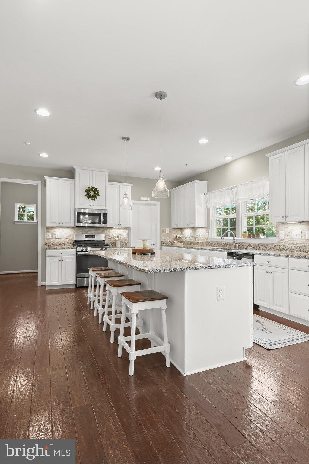 OAKMONT OVERLOOK - Residential