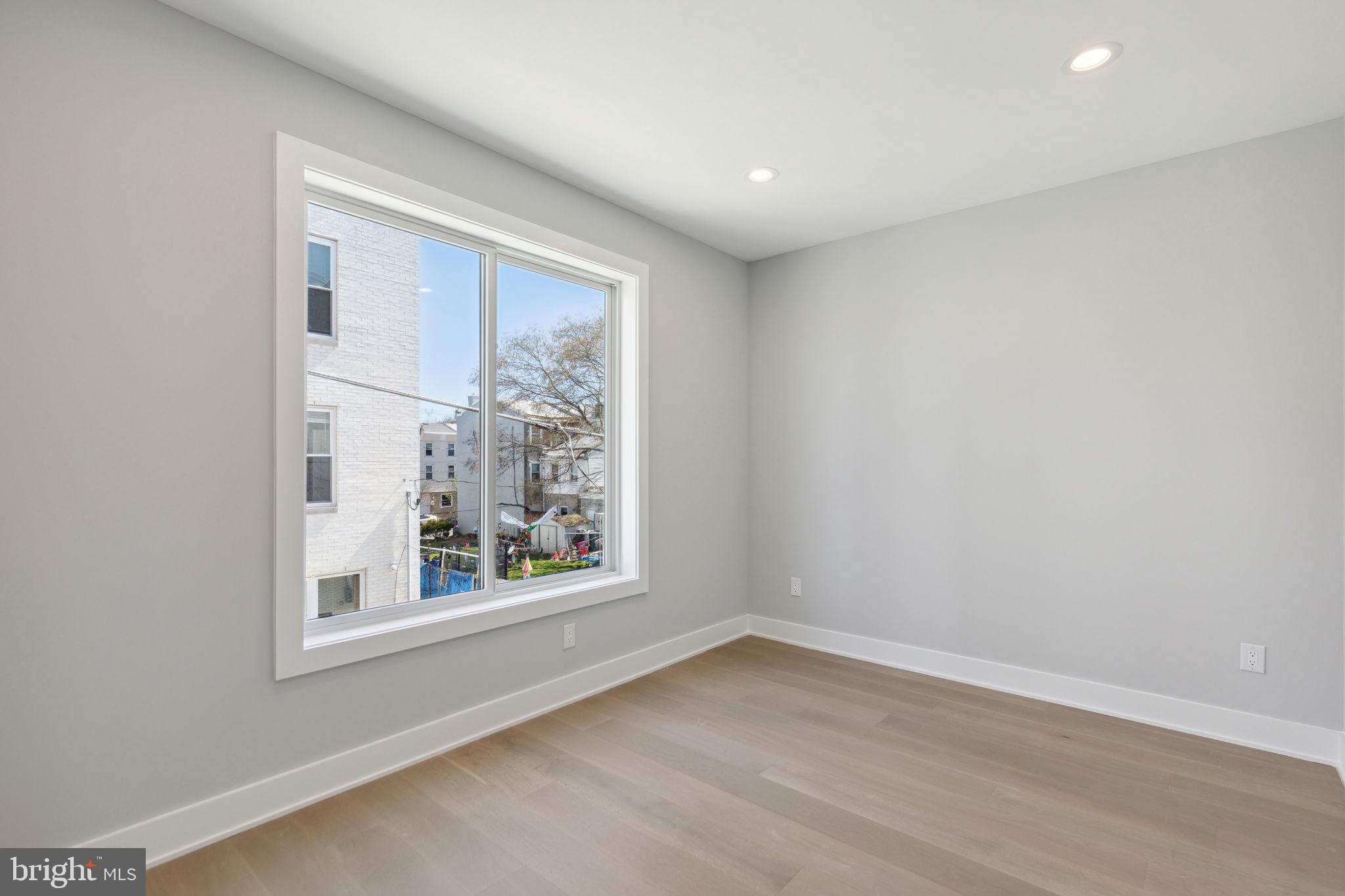 SOUTH KENSINGTON - Residential