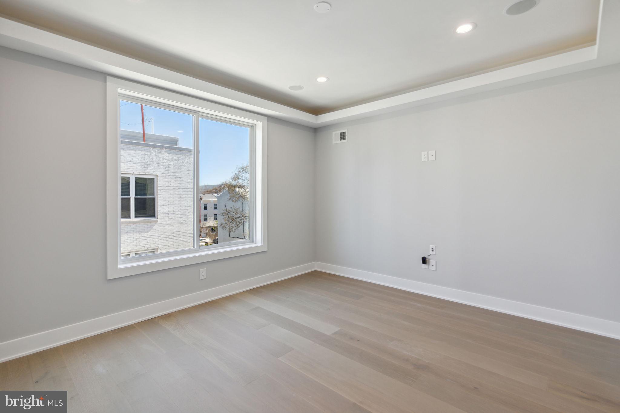 SOUTH KENSINGTON - Residential