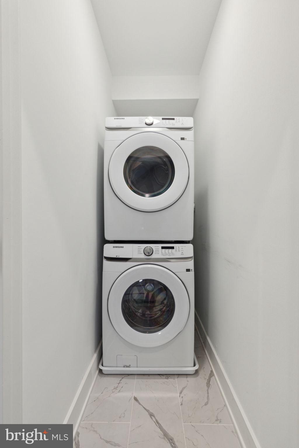 SOUTH KENSINGTON - Residential