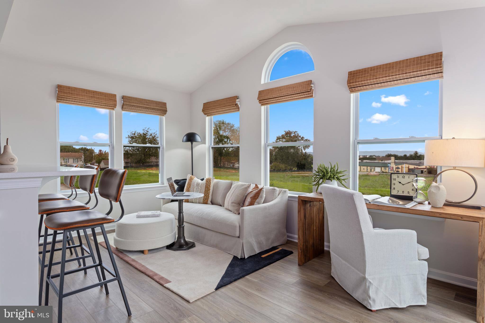 HUNTWELL WEST - Residential