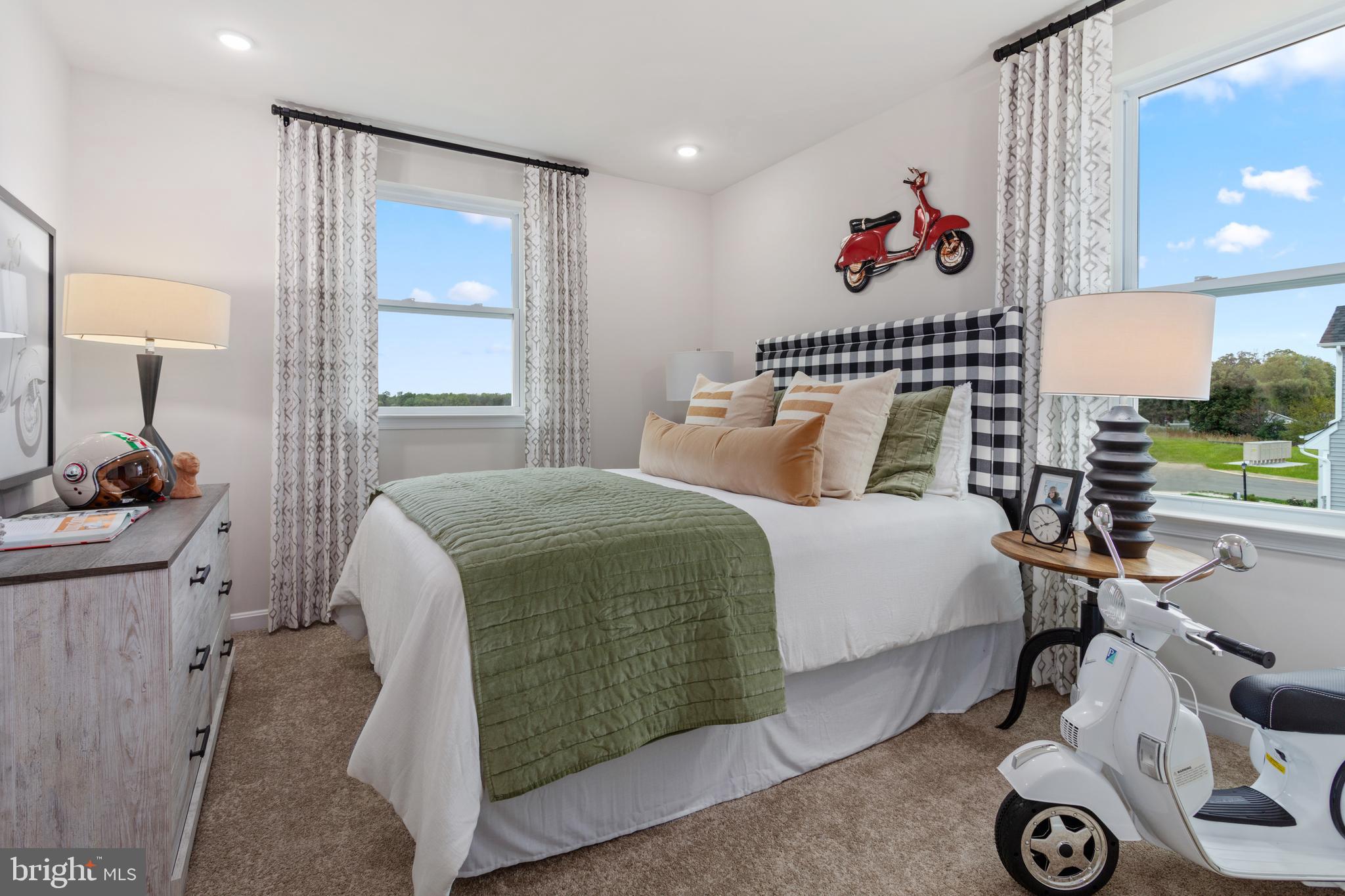 HUNTWELL WEST - Residential