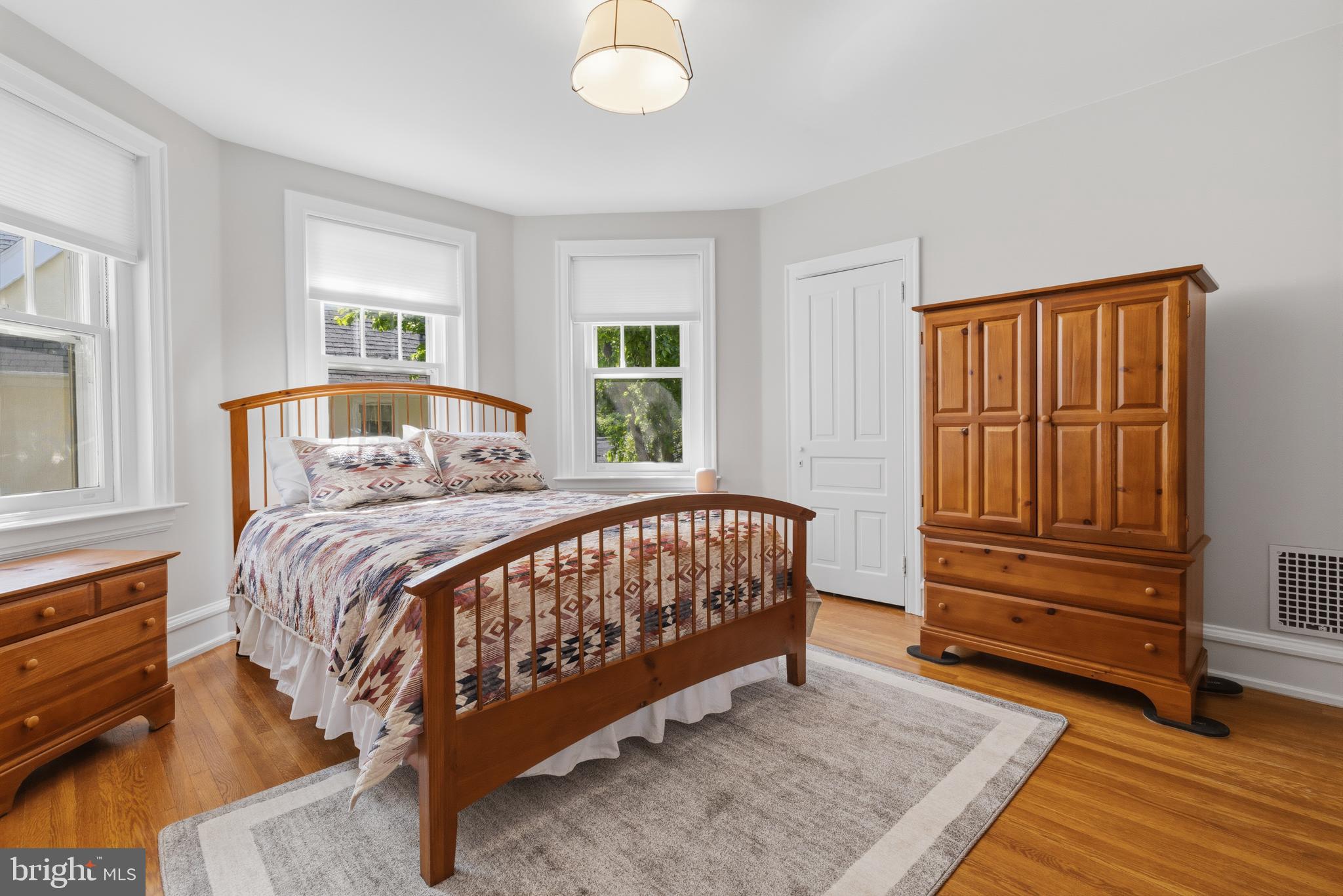 JENKINTOWN - Residential