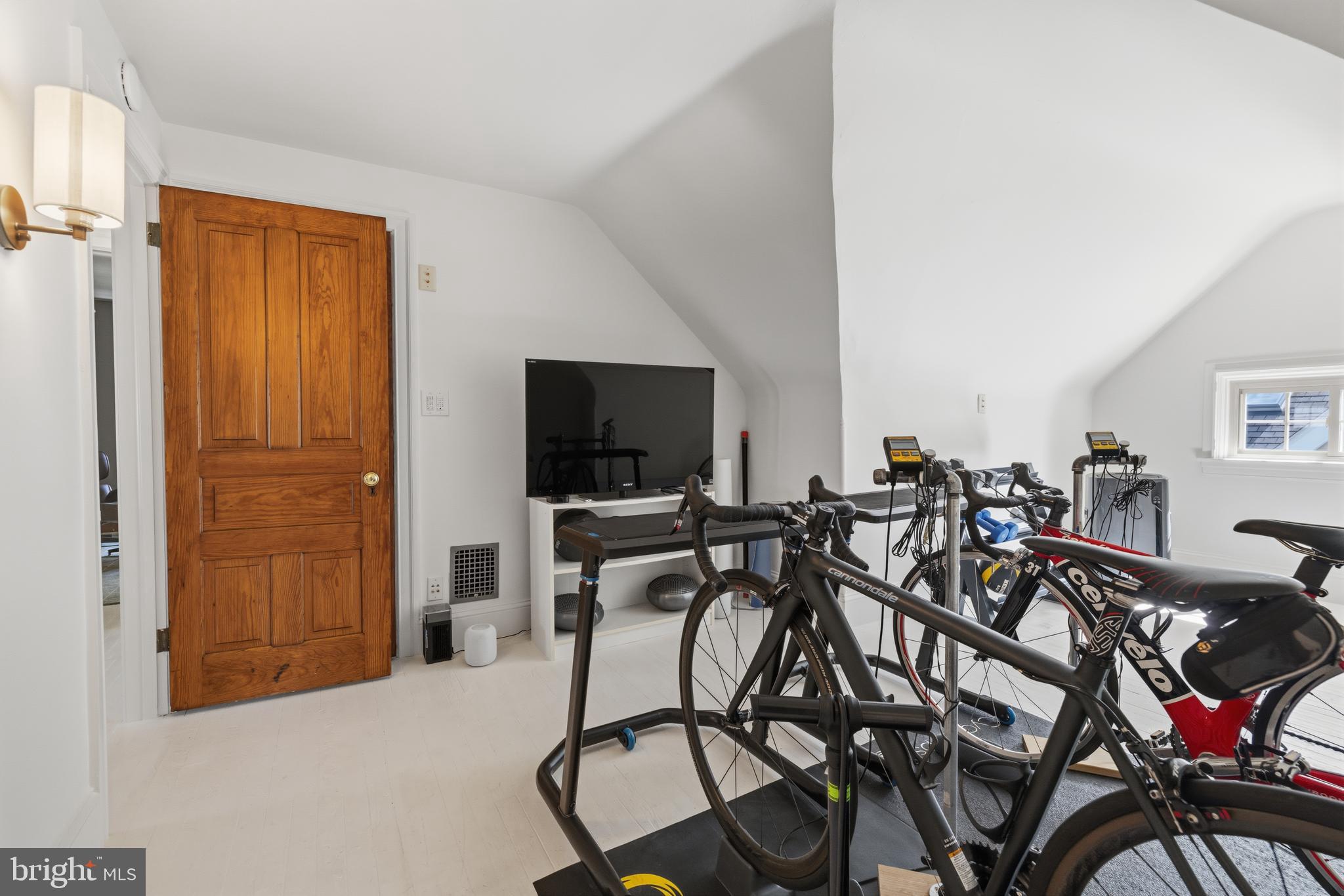 JENKINTOWN - Residential
