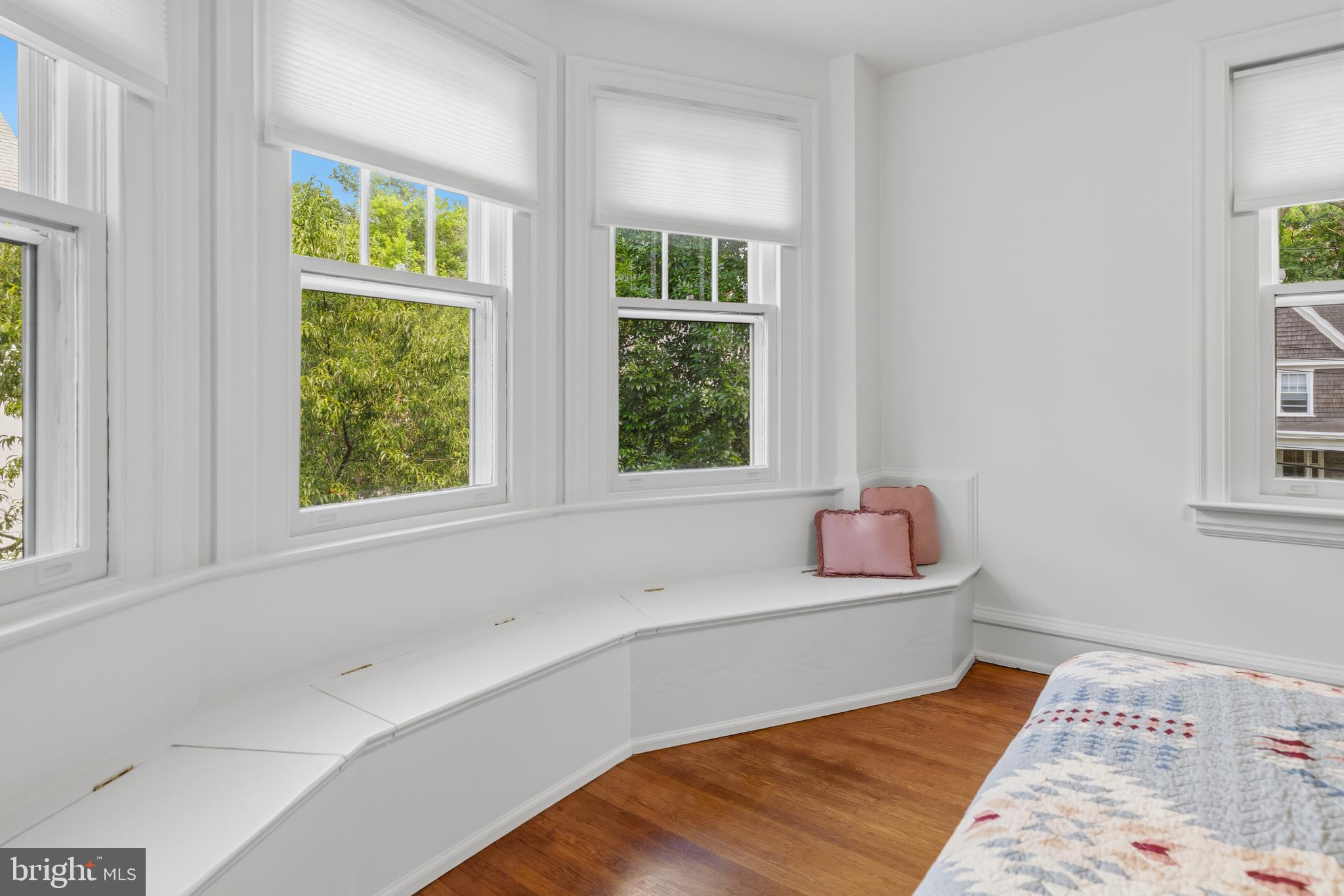 JENKINTOWN - Residential
