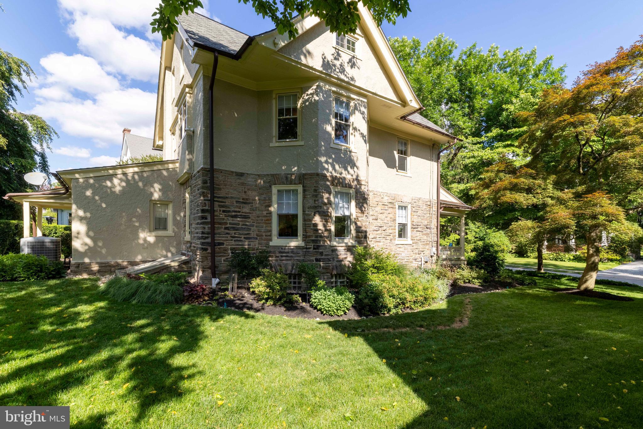 JENKINTOWN - Residential