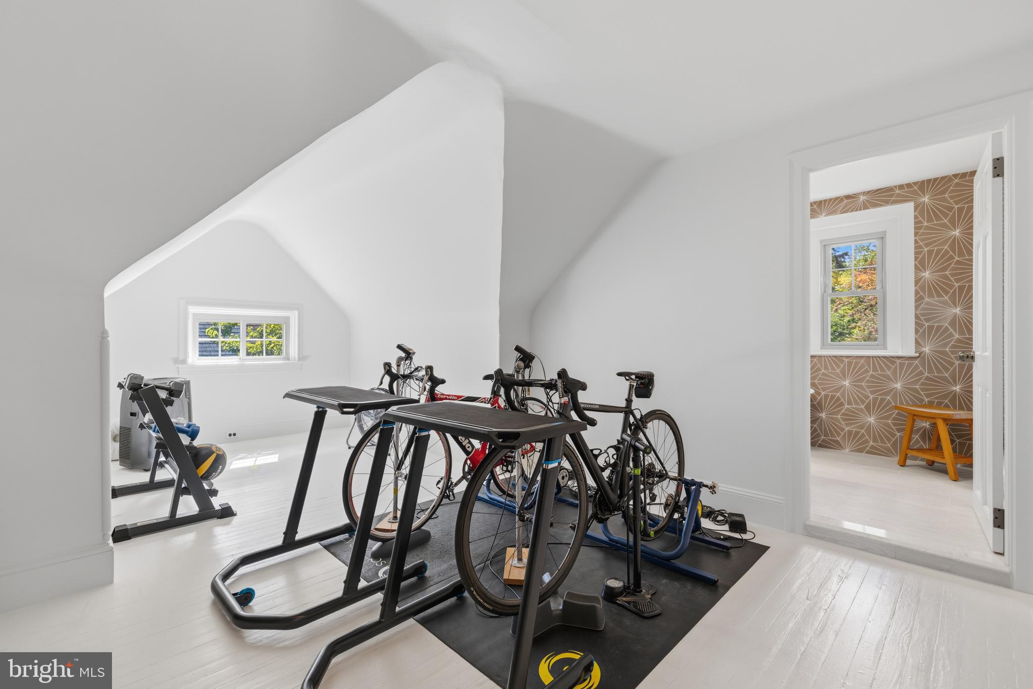 JENKINTOWN - Residential