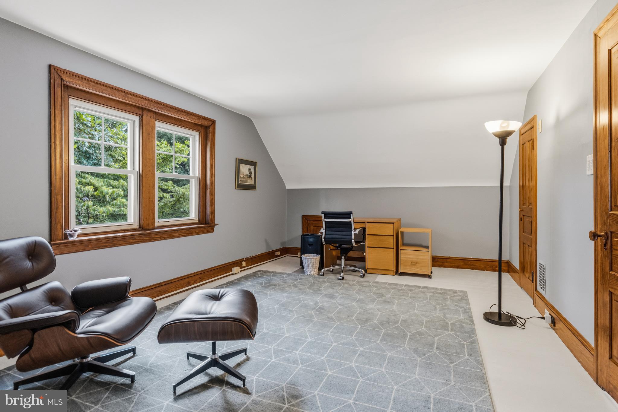 JENKINTOWN - Residential