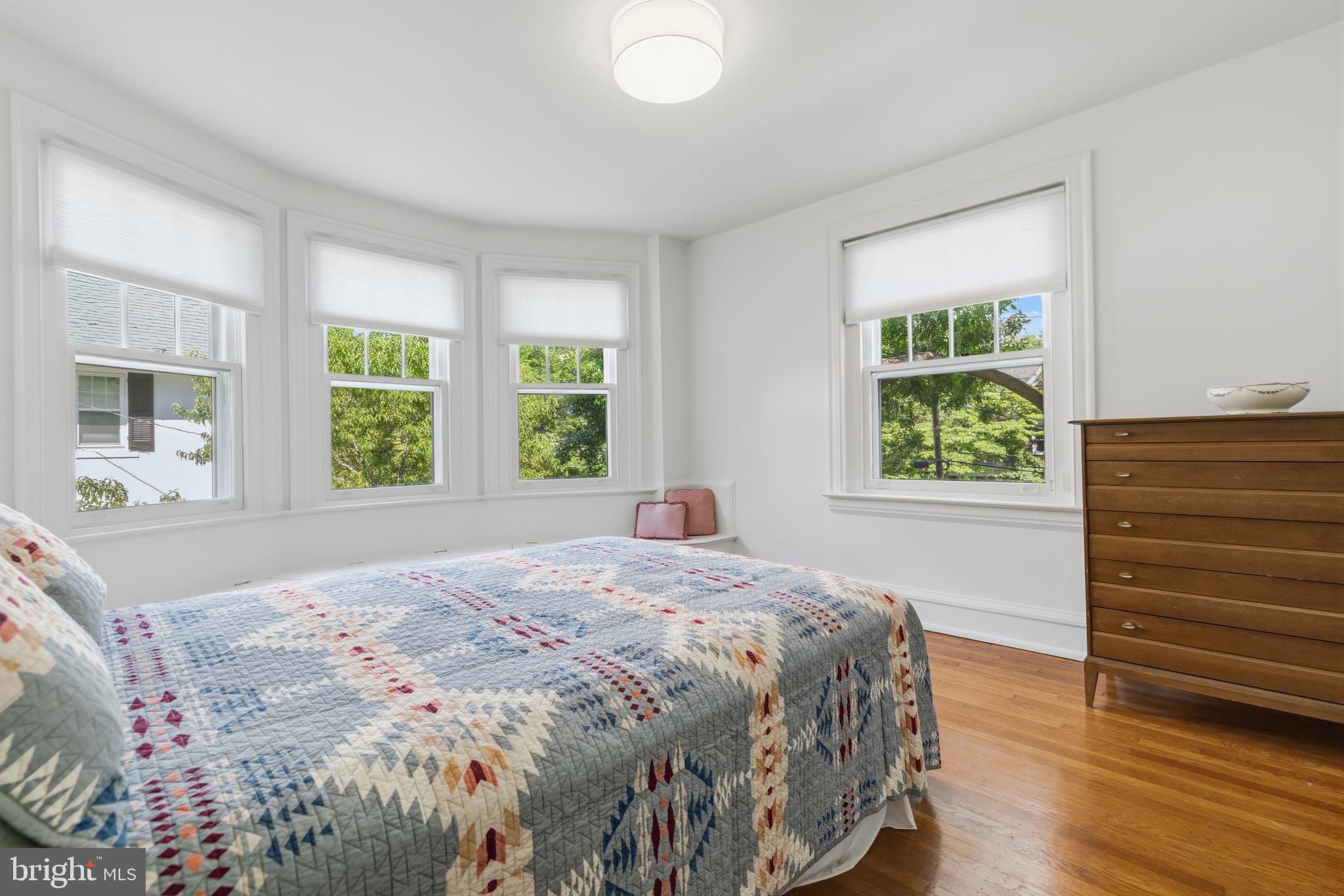 JENKINTOWN - Residential