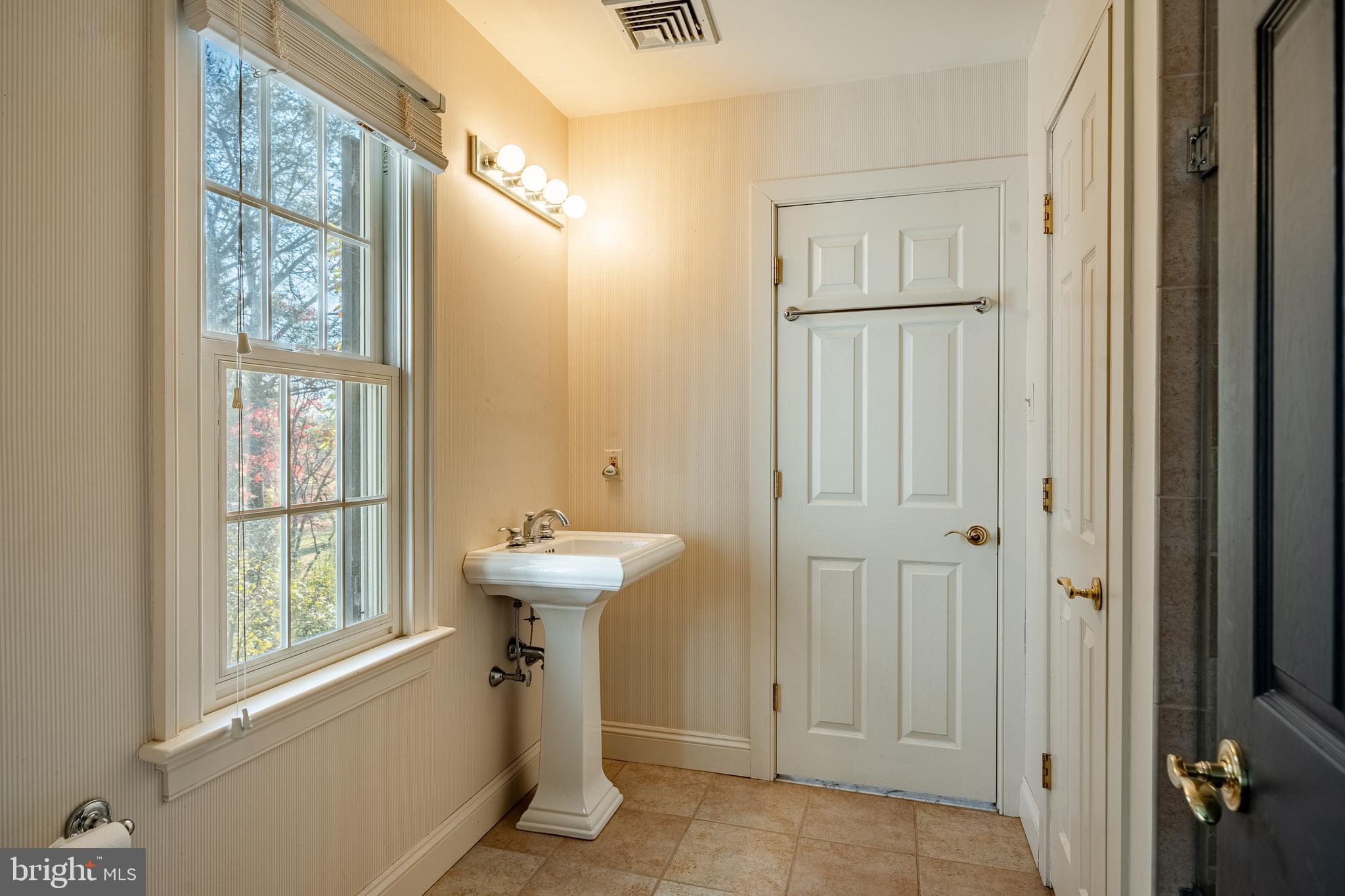 FAIRVILLE - Residential