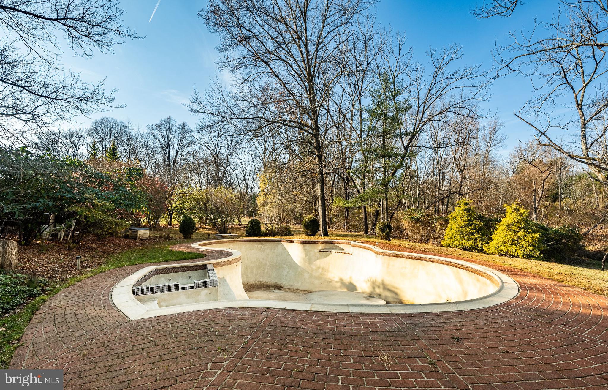FAIRVILLE - Residential