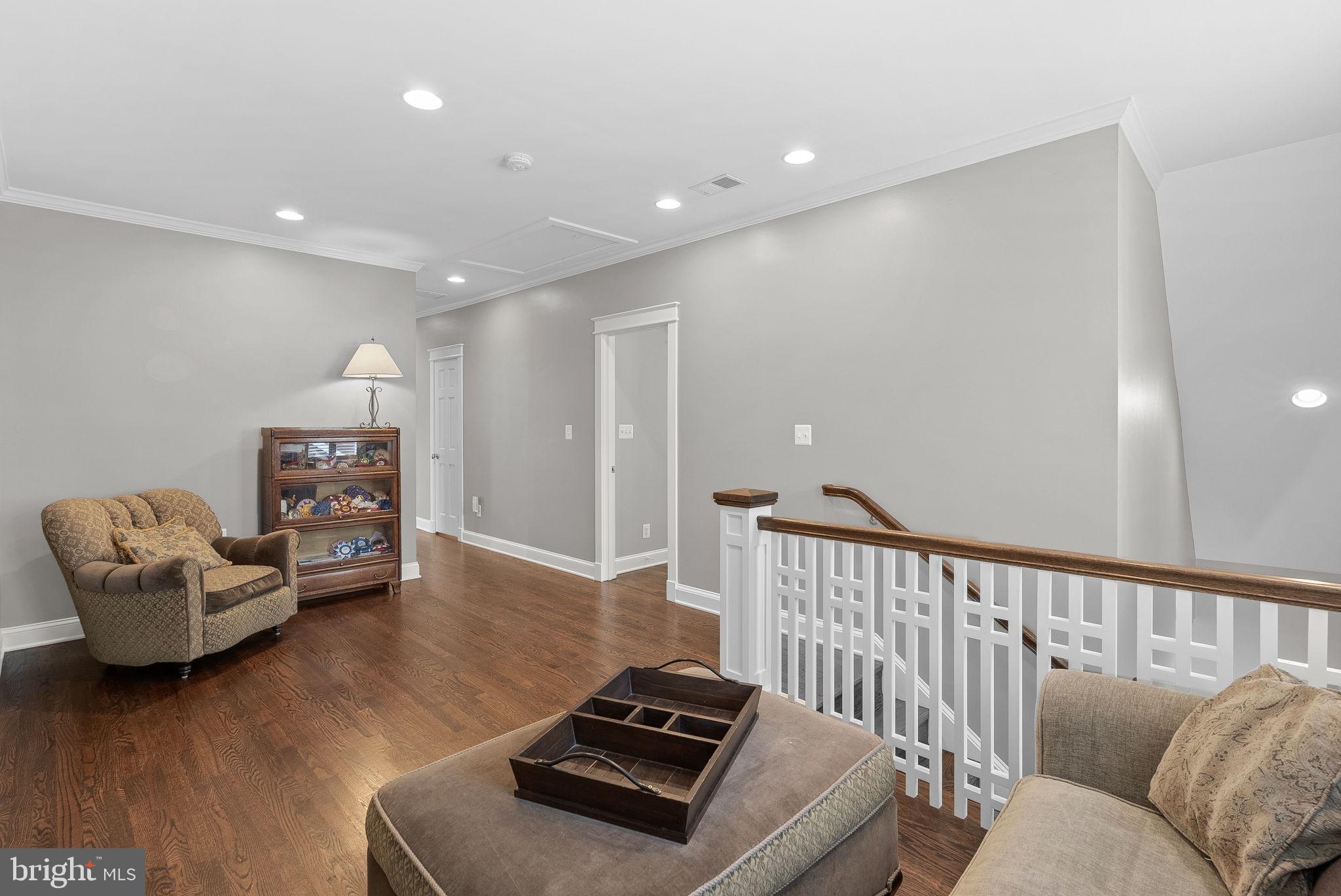 WESTHAMPTON - Residential
