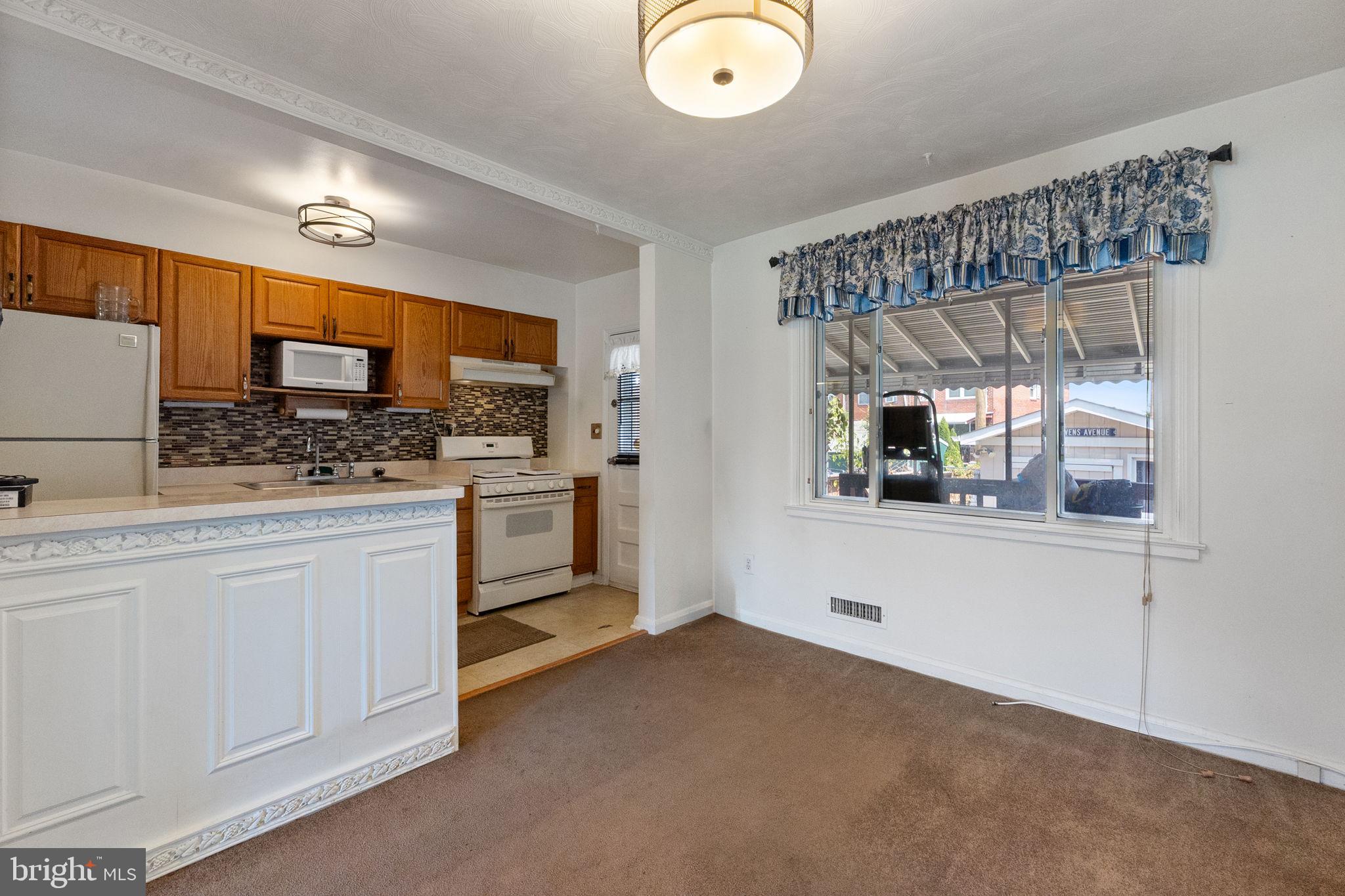 MERRITT HOMES - Residential