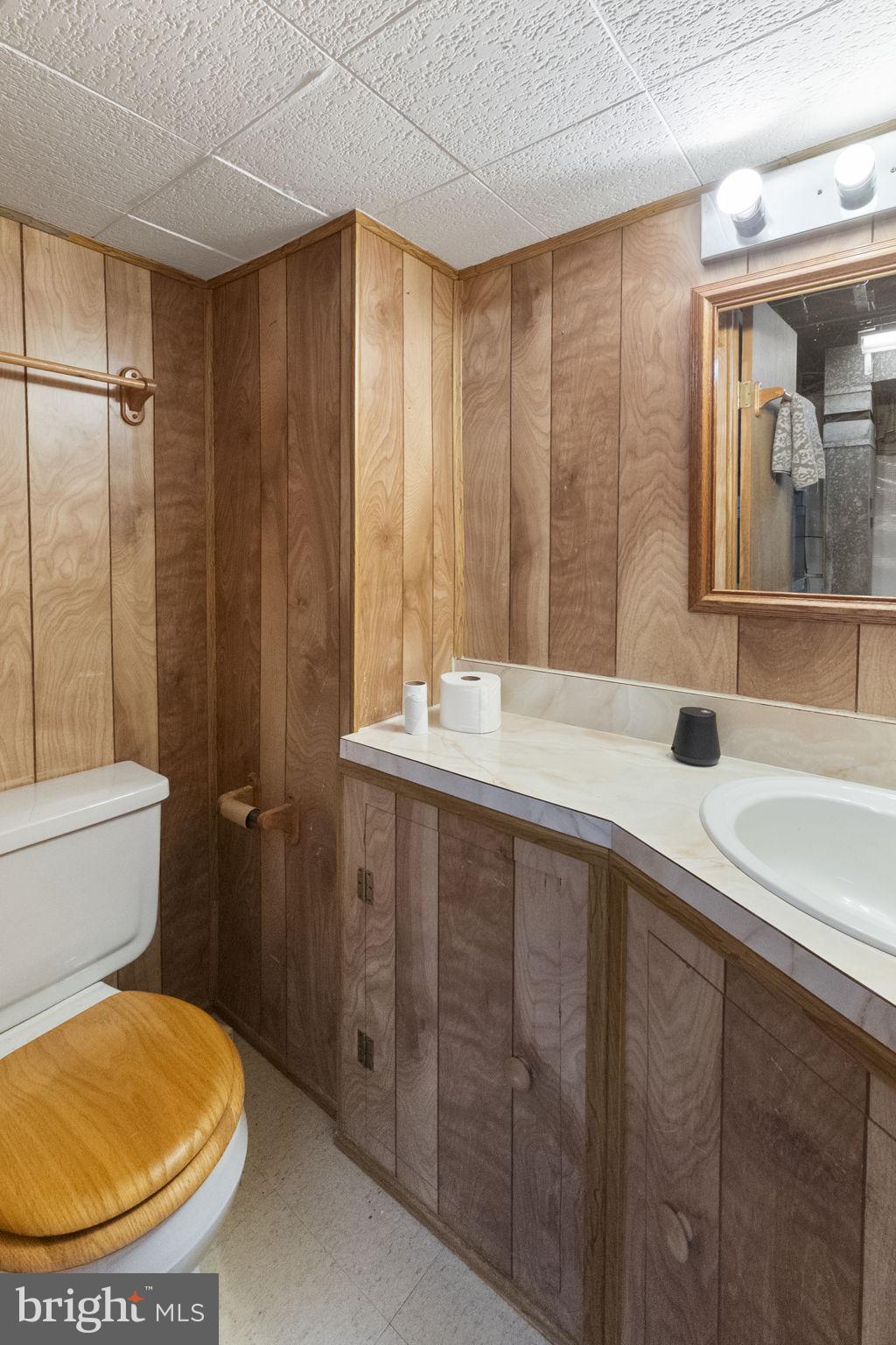 MERRITT HOMES - Residential