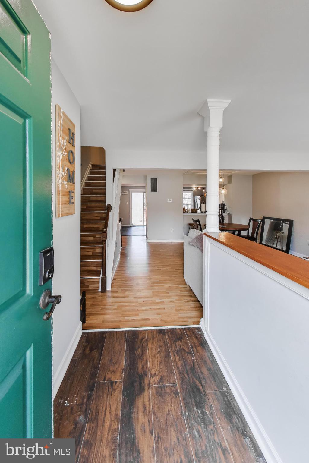 LAUREL LAKES - Residential
