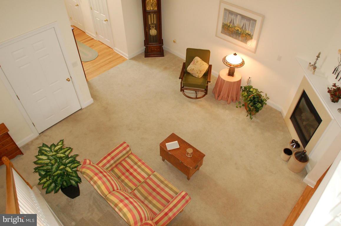 SUMMIT POINTE - Residential