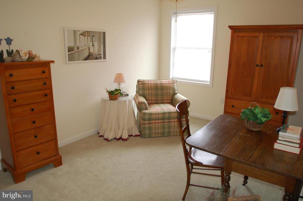 SUMMIT POINTE - Residential