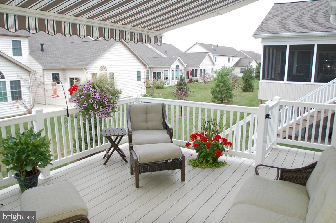 SUMMIT POINTE - Residential