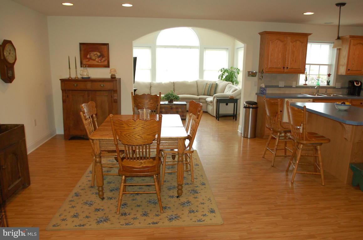 SUMMIT POINTE - Residential