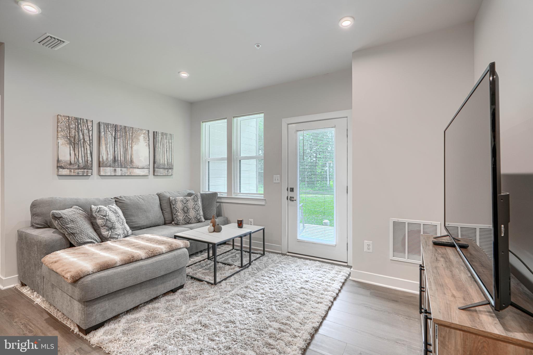 TURF VALLEY - Residential