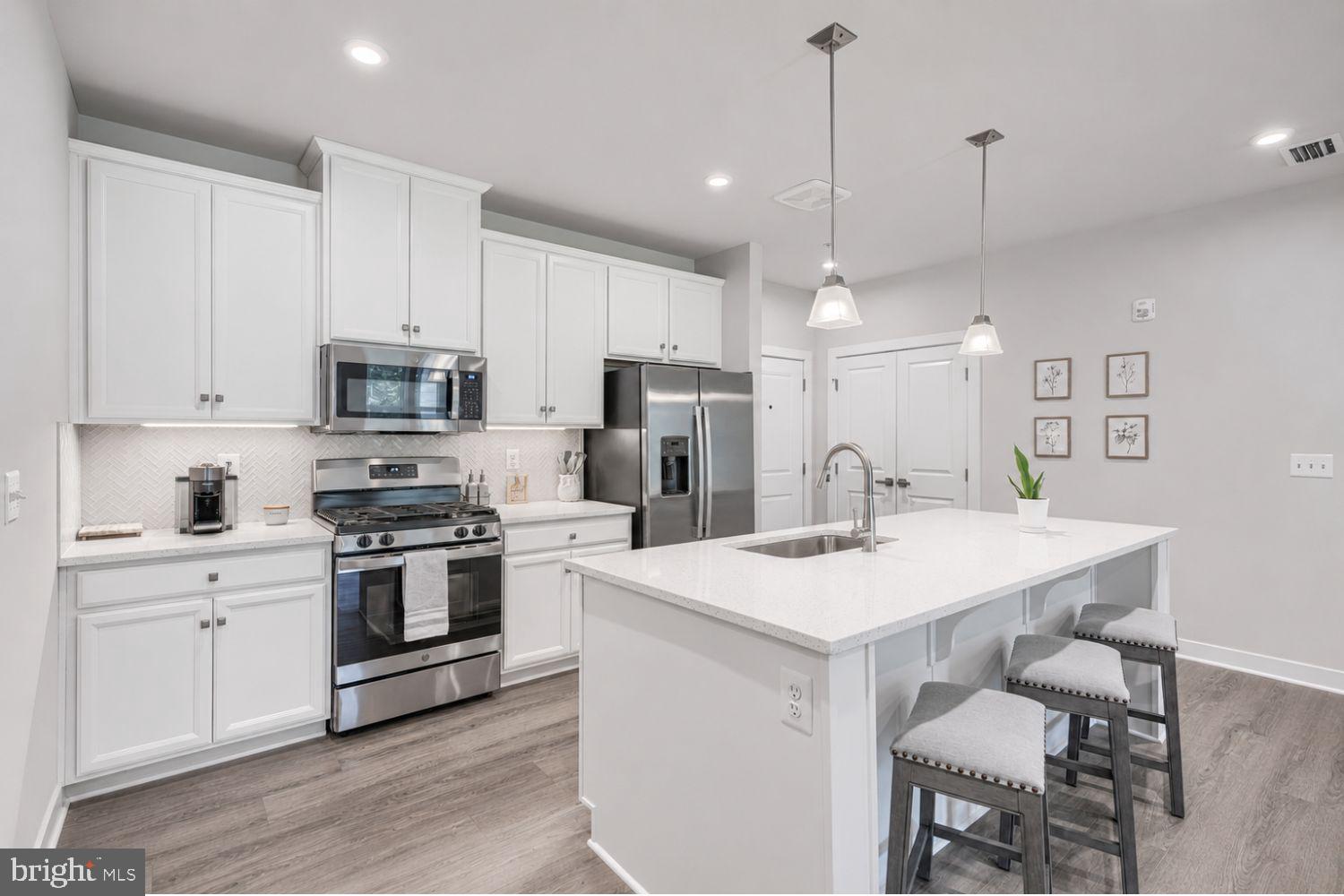 TURF VALLEY - Residential